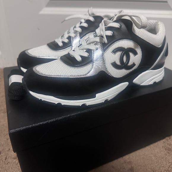 Chanel Trainers WORN ONCE! Size 38.5 - Picture 2 of 6